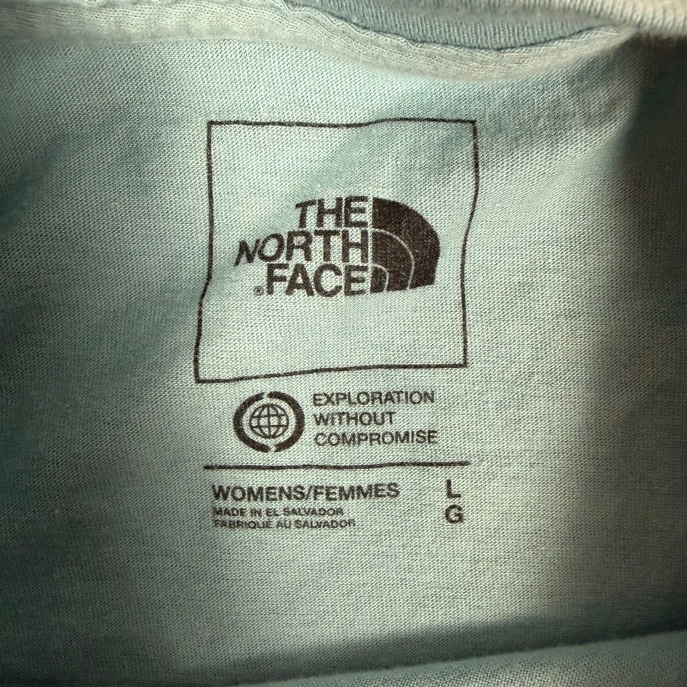 The North Face T-Shirt Womens L Blue Graphic Short Sleeve Exploration 2023 Tee - Picture 3 of 8
